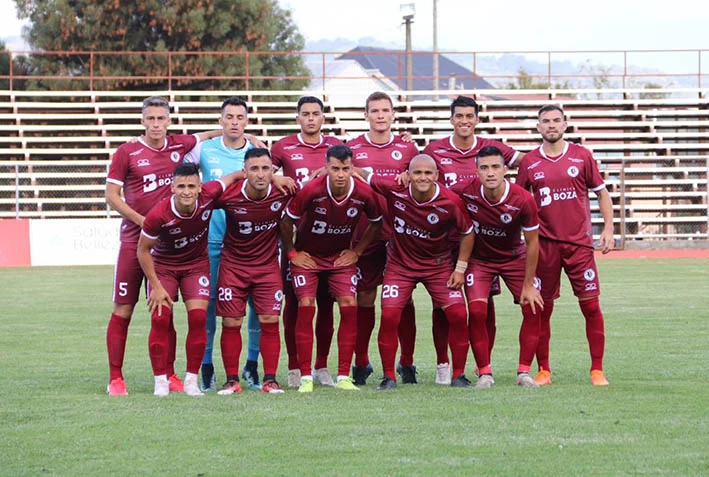 Deportes Santa Cruz cae por la cuenta m nima en Valdivia